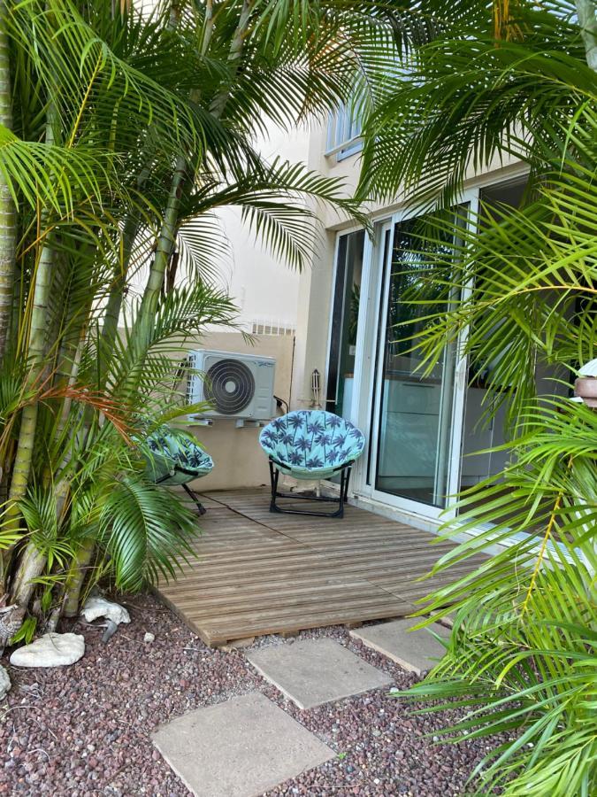 Centre & Plage - T2 Cosy Avec Terrasse & Jardin Apartamento Saint-Gilles-les Bains Exterior foto